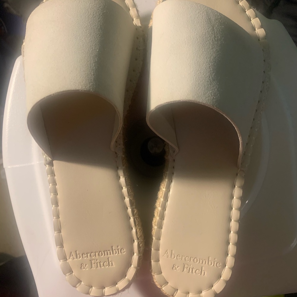 Abercrombie sandals